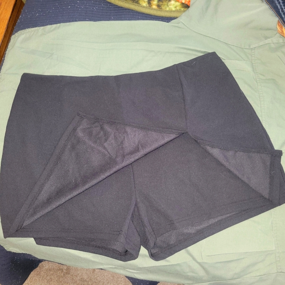 Women's Black Skort. Plus Sized. See Measurements In Pics. NWT